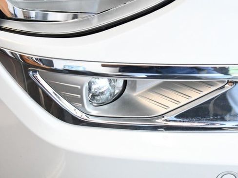 New 2026 Mitsubishi Outlander SE FWD image 6