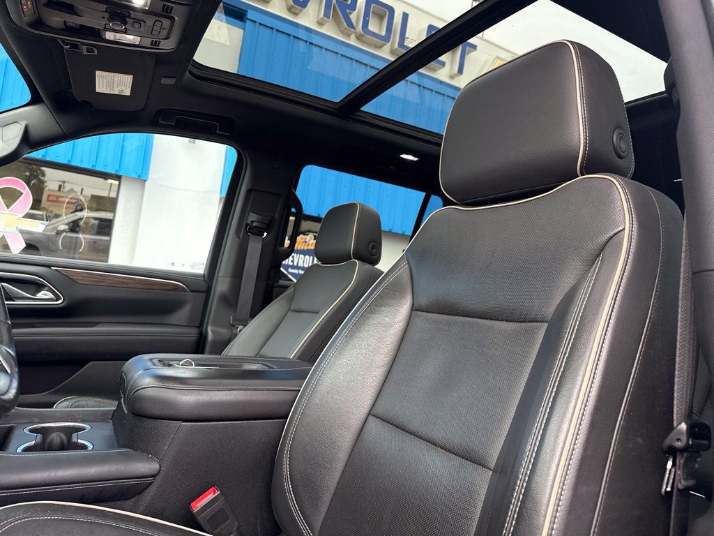 Used 2021 Chevrolet Tahoe Premier w/ Premium Package AWD/4WD image 36