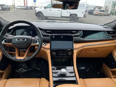 Used 2022 Jeep Grand Cherokee L Summit w/ Advanced Protech Group IV image 9