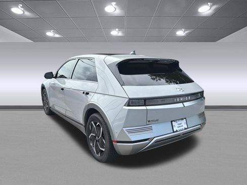 Certified 2024 Hyundai Ioniq 5 Limited RWD image 9