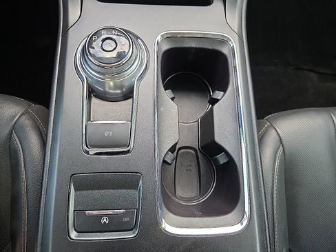 Used 2020 Ford Fusion Titanium FWD image 19