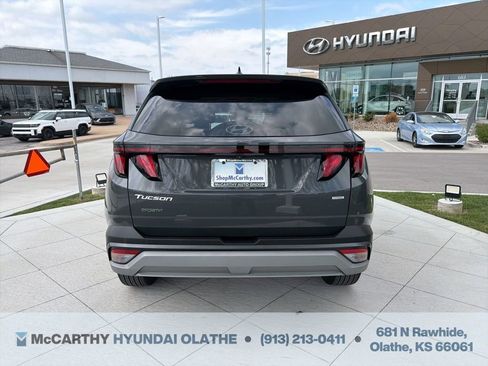 Used 2025 Hyundai Tucson SEL AWD/4WD image 14