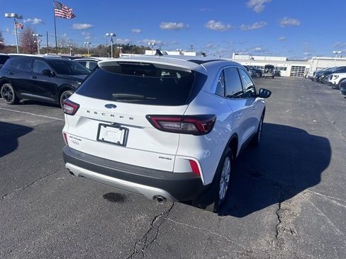 Used 2023 Ford Escape Active image 5