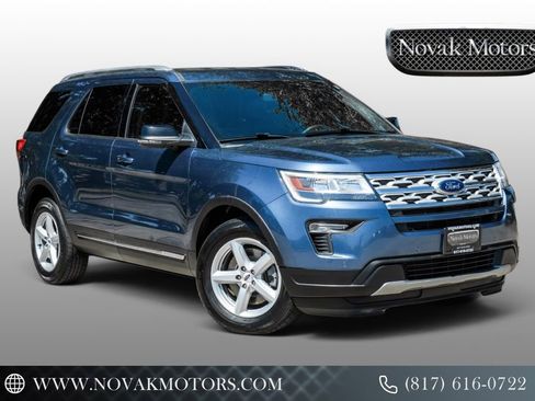 Used 2018 Ford Explorer XLT w/ Equipment Group 202A FWD image 1