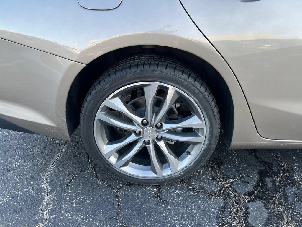 Used 2024 Chevrolet Malibu LT FWD image 6