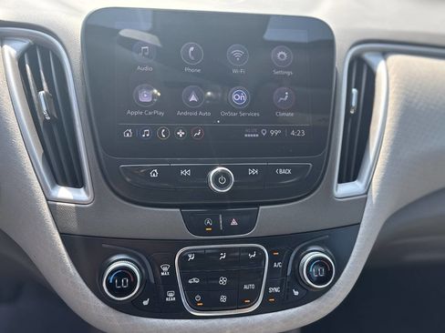 Used 2022 Chevrolet Malibu LT image 17