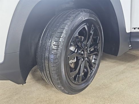 Used 2022 GMC Terrain SLE w/ Driver Convenience Package image 37