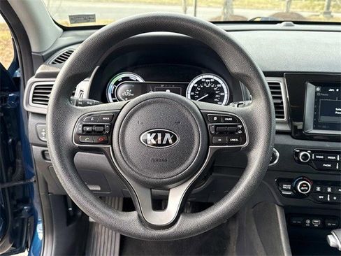 Used 2019 Kia Niro LX image 18