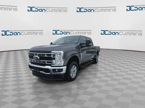 New 2026 Ford F350 XLT w/ FX4 Off-Road Package AWD/4WD image 4
