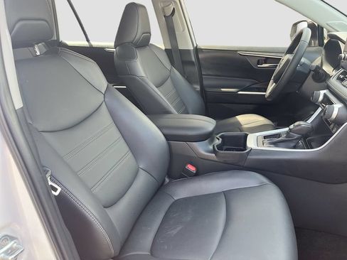Used 2025 Toyota RAV4 XLE Premium w/ Weather Package FWD image 28