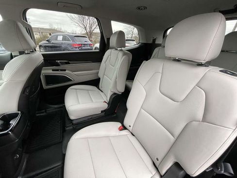 Certified 2023 Kia Telluride S w/ S Sunroof Package image 23
