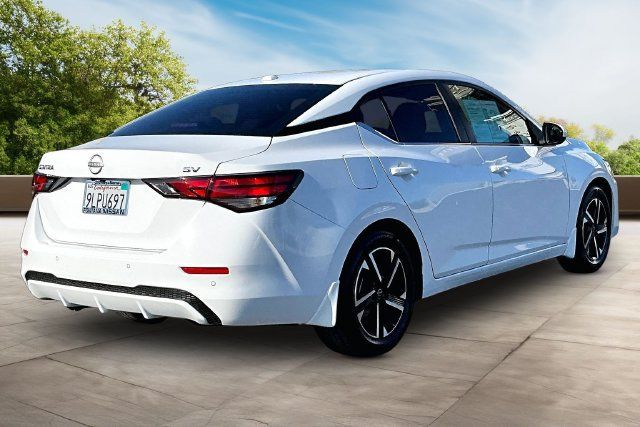 Used 2024 Nissan Sentra SV FWD image 6