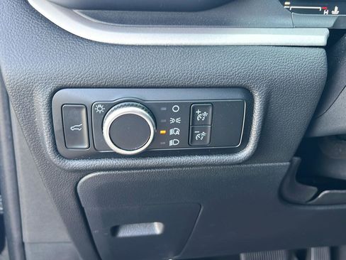 Certified 2023 Ford Explorer XLT image 18