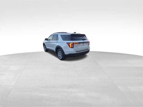 New 2026 Ford Explorer Active AWD/4WD image 4