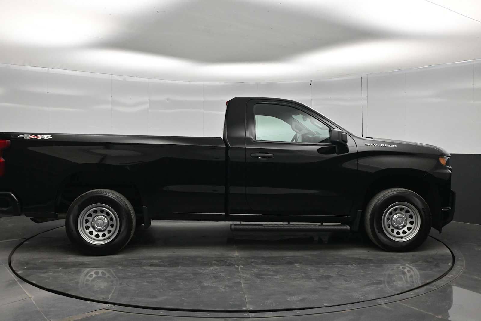 Used 2021 Chevrolet Silverado 1500 W/T w/ WT Value Package AWD/4WD image 9
