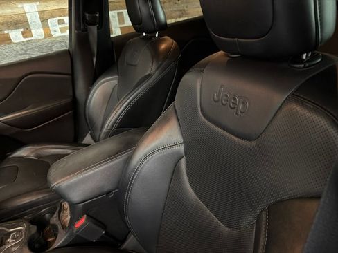 Used 2022 Jeep Cherokee Latitude Lux AWD/4WD image 9