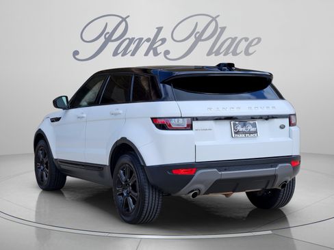 Used 2018 Land Rover Range Rover Evoque SE AWD/4WD image 3