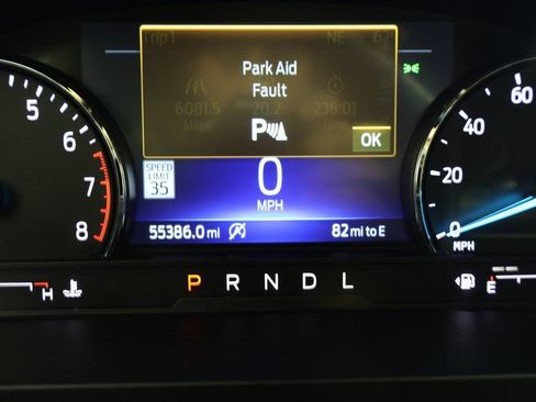 Used 2022 Ford Explorer Limited image 18