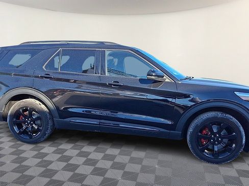 Used 2021 Ford Explorer ST w/ Equipment Group 401A image 9