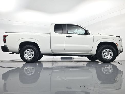 Used 2024 Nissan Frontier S AWD/4WD image 39