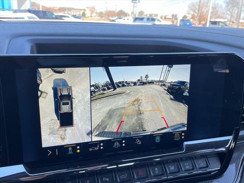 Used 2025 Chevrolet Silverado 2500 ZR2 image 13