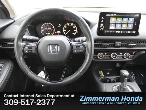 Used 2024 Honda HR-V EX-L image 11