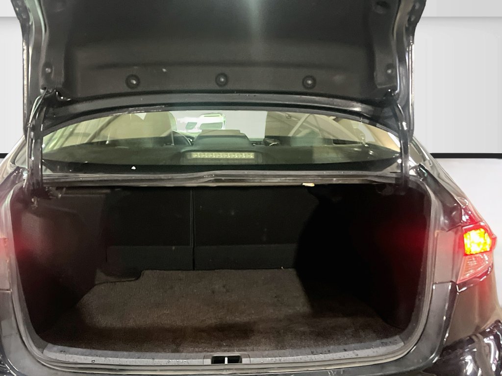 Used 2023 Toyota Corolla LE w/ Carpet Mat Package (TMS) FWD image 25