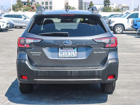 Used 2023 Subaru Outback Premium w/ Popular Package #1 image 9