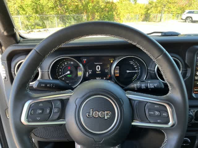 Used 2023 Jeep Wrangler Unlimited Sahara AWD/4WD image 22
