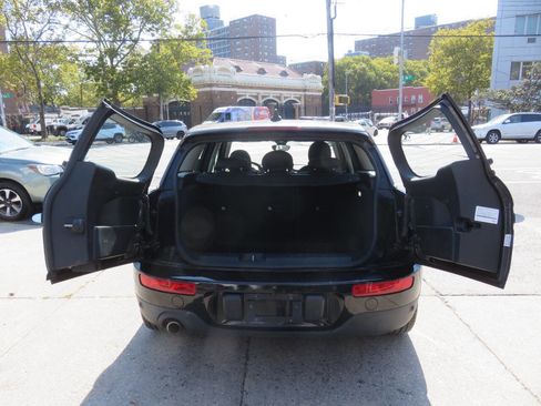 Used 2019 MINI Cooper Clubman image 19