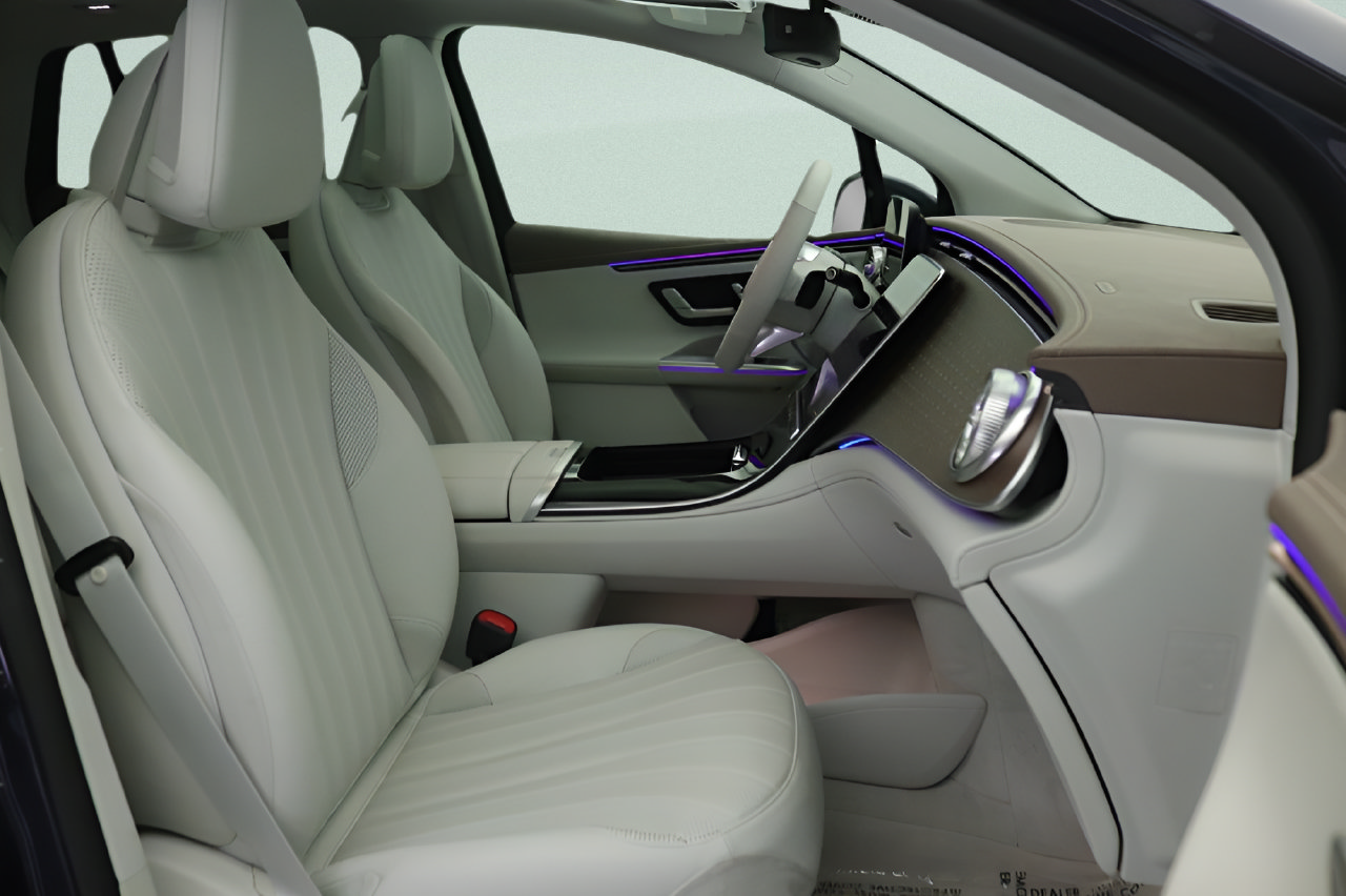 Certified 2023 Mercedes-Benz EQE 350+ SUV image 28