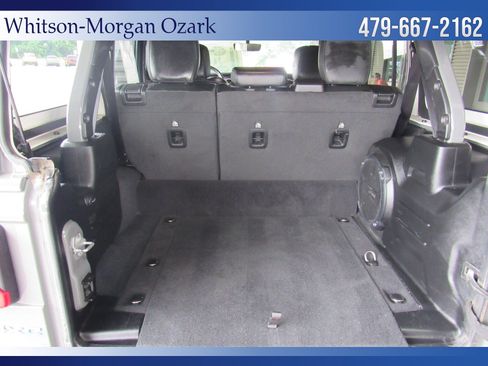 Used 2022 Jeep Wrangler Unlimited Sahara w/ Cold Weather Group AWD/4WD image 26