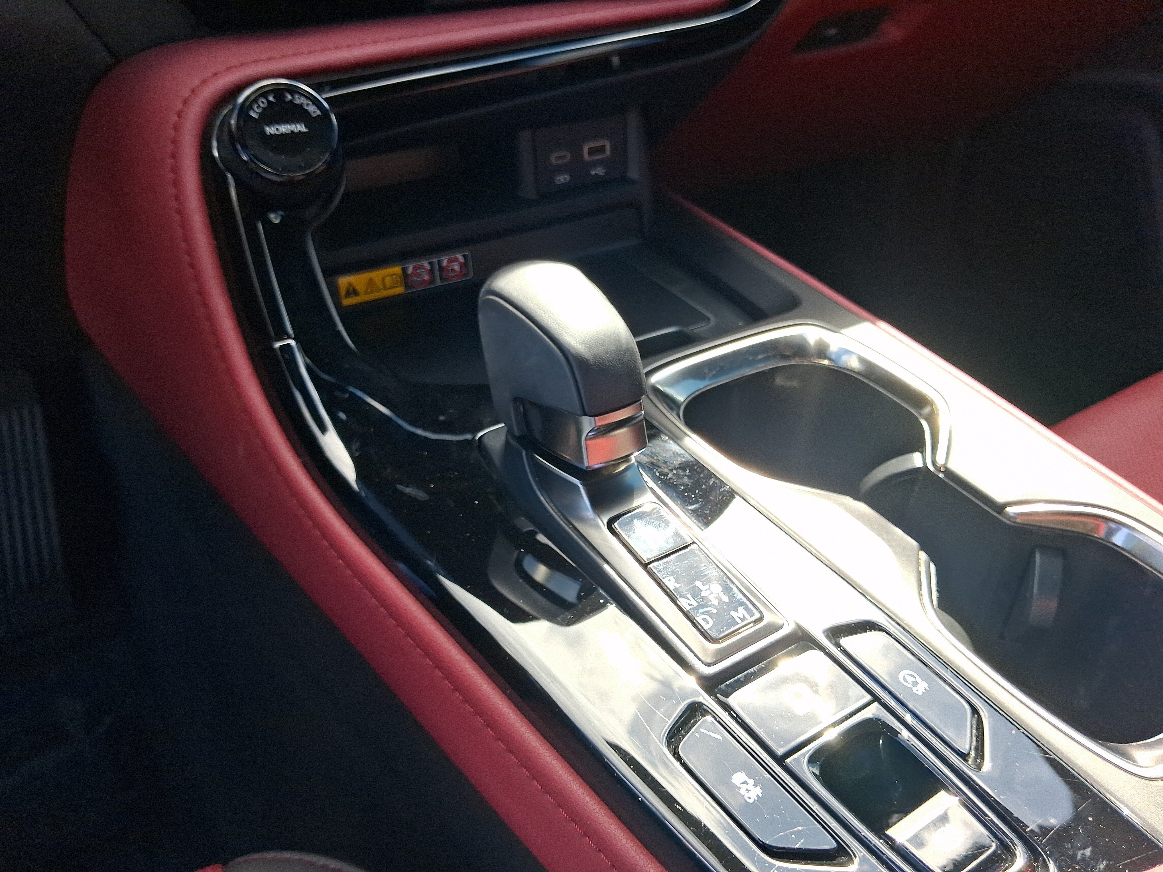 Used 2025 Lexus NX 250 FWD w/ Towing Package (2000 Lbs) image 16