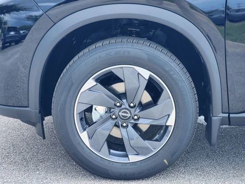 New 2026 Nissan Rogue SV image 7
