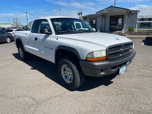 Used 2002 Dodge Dakota 4x4 Club Cab image 1