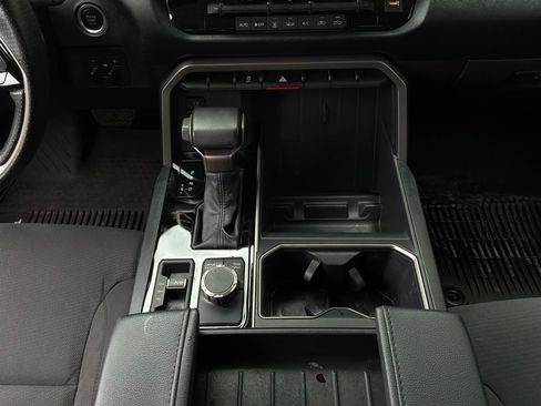 Used 2023 Toyota Tundra SR5 AWD/4WD image 14