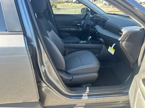 New 2026 Nissan Kicks SV image 13