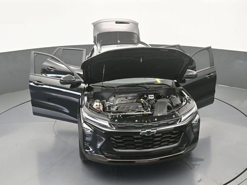 Used 2025 Chevrolet Trax ACTIV FWD image 69