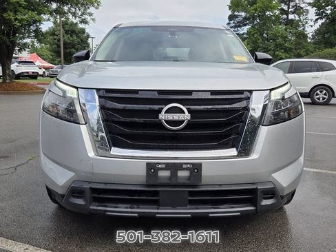 Used 2024 Nissan Pathfinder S AWD/4WD image 8