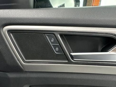 Used 2020 Volkswagen Atlas Cross Sport SE AWD/4WD image 29