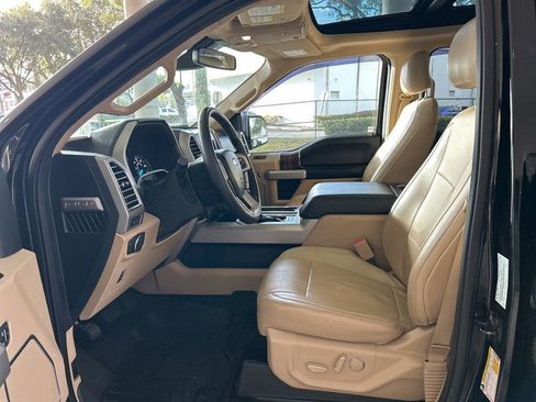 Used 2016 Ford F150 Lariat w/ Equipment Group 502A Luxury image 5