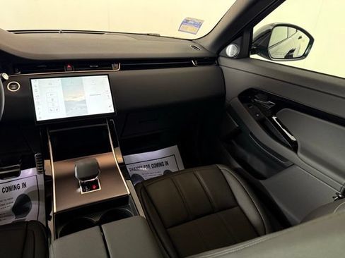 Used 2026 Land Rover Range Rover Evoque Dynamic SE AWD/4WD image 23