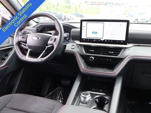 Certified 2025 Ford Explorer ST-Line w/ ST-Line Street Pack AWD/4WD image 14