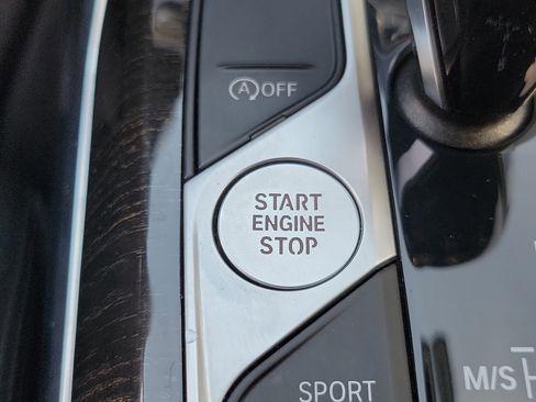 Used 2021 BMW 330i Sedan image 14