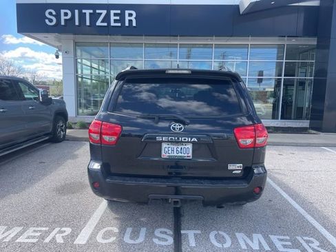 Used 2014 Toyota Sequoia SR5 w/ Premium Package image 6