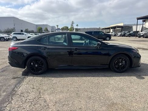 Used 2026 Toyota Camry SE FWD image 4