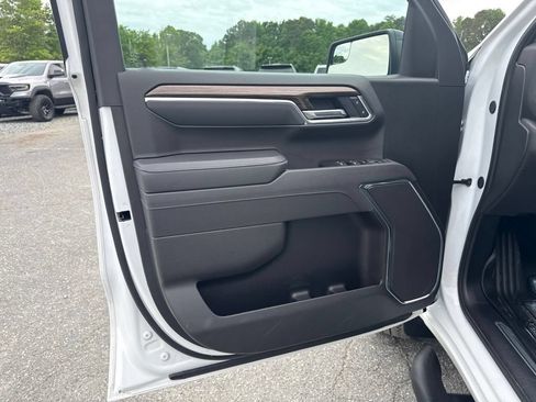 Used 2025 Chevrolet Silverado 1500 LT Trail Boss w/ Protection Package AWD/4WD image 26