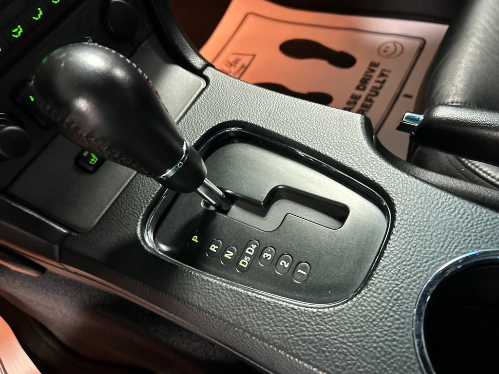 Used 2004 Ford Thunderbird RWD image 18
