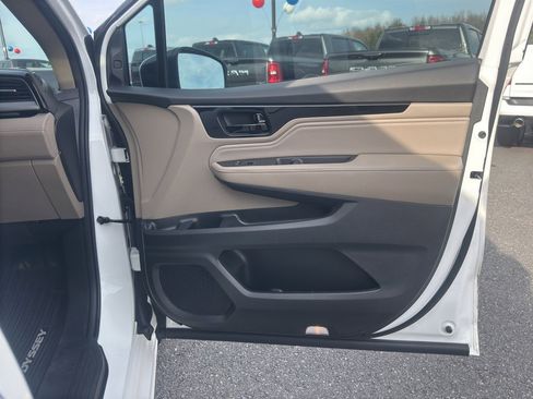 Used 2022 Honda Odyssey Touring image 23