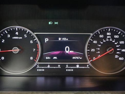 Used 2023 Kia Sorento EX image 18